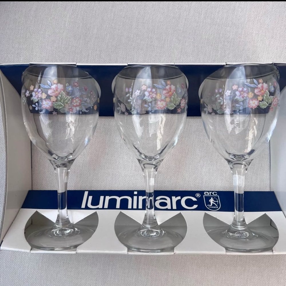 Vintage Luminarc Victoria Design Floral Wine Glasses – Set of 3